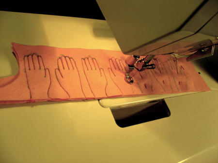 128hands.jpg